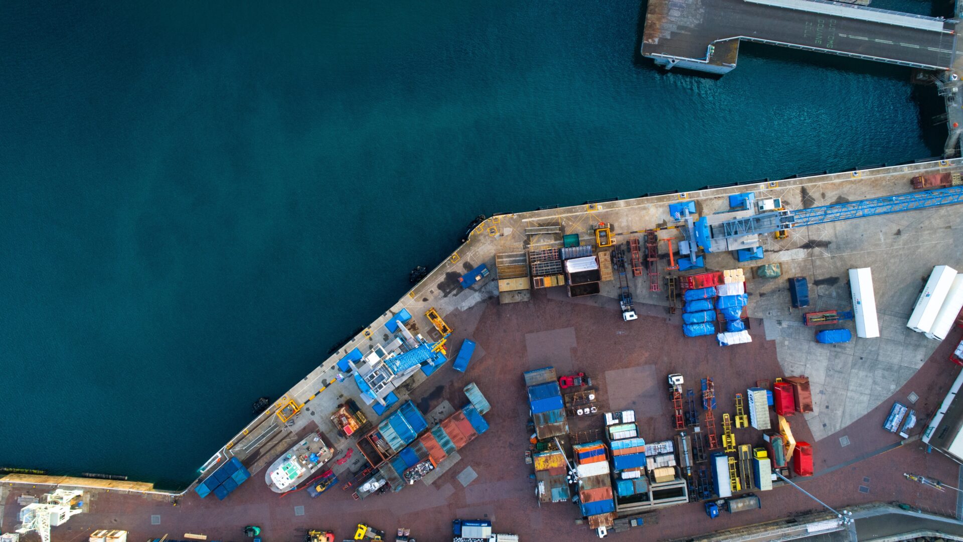 Container dock image